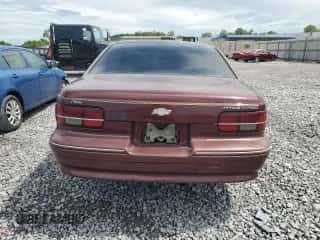 1991 Chevrolet Caprice z VIN 1G1BN53E9MW187619, wystawiony jako Copart lot #55291845 z przebiegiem 1 433 530 mil mil oraz Szkoda całkowita • Salvage title. Historia ofert i sprzedaży dostępna na DreamBid. Obrazek 6.