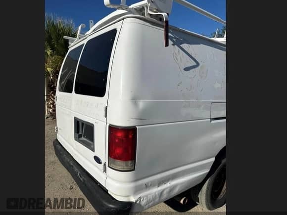 2004 Ford Econoline Cargo с VIN 1FTSS34L54HB39217, выставлен на аукционе IAAI как лот 42809062 с пробегом 179 934 миль миль и . История ставок и продаж доступна на DreamBid. Изображение 4.