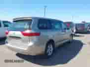 2017 Toyota Sienna L z VIN 5TDZZ3DC6HS799116, wystawiony jako IAAI lot #41977791 z przebiegiem 88 760 mil mil oraz . Historia ofert i sprzedaży dostępna na DreamBid. Obrazek 4.