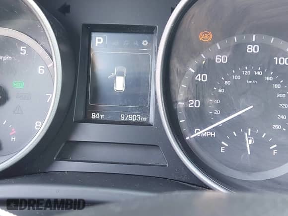 2018 Hyundai Santa Fe 2.4L with VIN 5XYZT3LB3JG519293, listed as a IAAI auction lot 43243050 with 97,903 mi miles and . Bid and sale history available at DreamBid. Image 15.