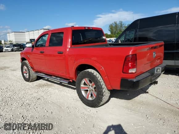 2013 Ram 1500 Express z VIN 1C6RR7KT2DS547740, wystawiony jako Copart lot #85755975 z przebiegiem 145 640 mil mil oraz Czysty tytuł • Clean title. Historia ofert i sprzedaży dostępna na DreamBid. Obrazek 2.