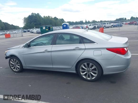 2011 Hyundai Sonata GLS with VIN 5NPEB4AC5BH019696, listed as a IAAI auction lot 43269516 with 269,021 mi miles and . Bid and sale history available at DreamBid. Image 15.