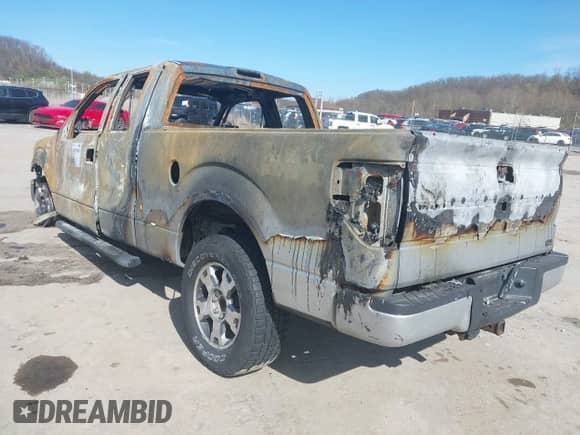 2010 Ford F-150 XL с VIN 1FTEX1E86AFC28427, выставлен на аукционе IAAI как лот 42059460 с пробегом Не указан миль и . История ставок и продаж доступна на DreamBid. Изображение 3.