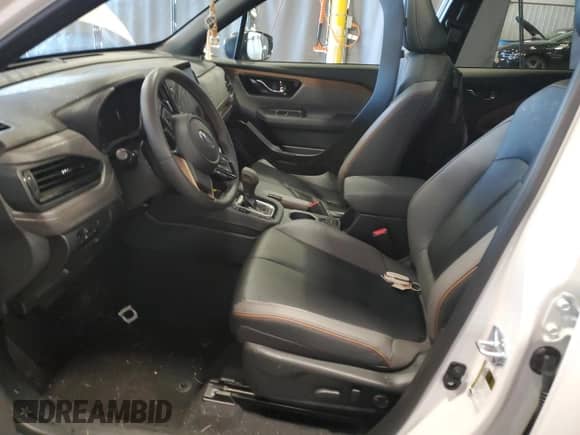 2025 Subaru Forester Special Sports z VIN JF2SLDHC7SH514455, wystawiony jako Copart lot #64605855 z przebiegiem 3 500 mil mil oraz Szkoda całkowita • Salvage title. Historia ofert i sprzedaży dostępna na DreamBid. Obrazek 7.