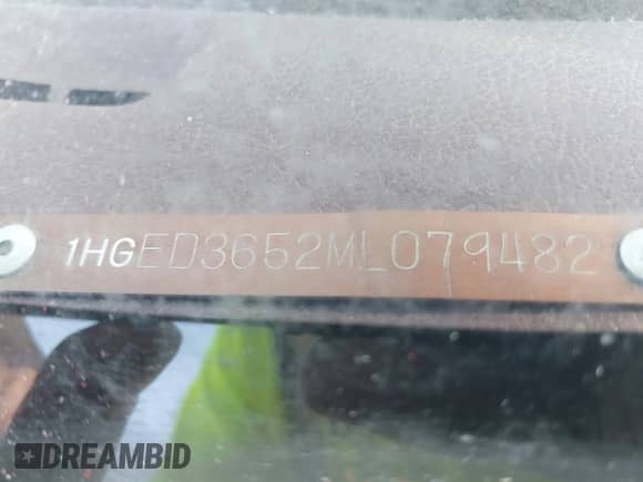 1991 Honda Civic z VIN 1HGED3652ML079482, wystawiony jako IAAI lot #42680700 z przebiegiem 202 663 mil mil oraz . Historia ofert i sprzedaży dostępna na DreamBid. Obrazek 9.