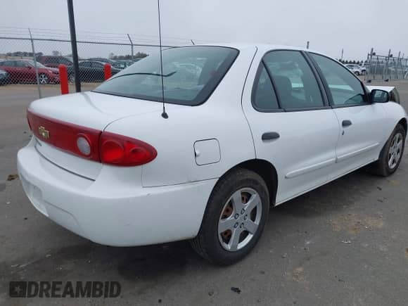 2005 Chevrolet Cavalier LS с VIN 1G1JF52F257193986, выставлен на аукционе IAAI как лот 41941741 с пробегом 184 418 миль миль и . История ставок и продаж доступна на DreamBid. Изображение 4.