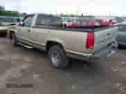 1993 Chevrolet Silverado 1500 with VIN 1GCEC14K8PE124478, listed as a IAAI auction lot 42350877 with 200,782 mi miles and . Bid and sale history available at DreamBid. Image 3.