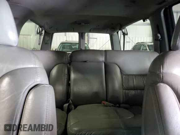 1999 Chevrolet Suburban с VIN 3GNFK16R8XG149091, выставлен на аукционе Copart как лот 71300024 с пробегом 254 044 миль миль и Списание • Salvage title. История ставок и продаж доступна на DreamBid. Изображение 10.