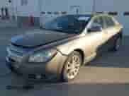 2012 Chevrolet Malibu LTZ 1LZ z VIN 1G1ZE5E05CF135712, wystawiony jako IAAI lot #40777025 z przebiegiem 234 365 mil mil oraz . Historia ofert i sprzedaży dostępna na DreamBid. Obrazek 2.