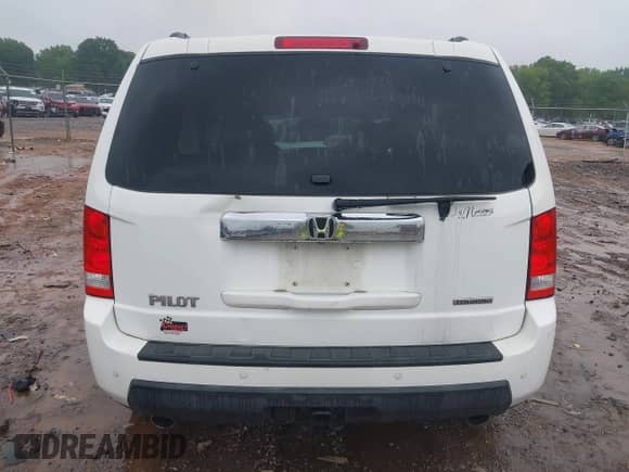 2010 Honda Pilot Touring с VIN 5FNYF3H98AB021252, выставлен на аукционе IAAI как лот 42345848 с пробегом 192 442 миль миль и . История ставок и продаж доступна на DreamBid. Изображение 16.
