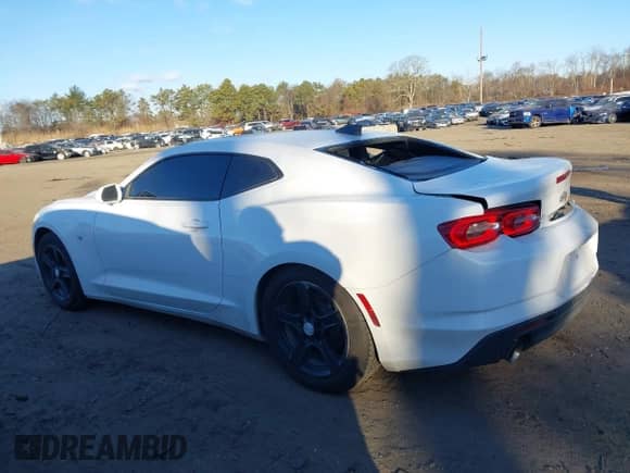 2022 Chevrolet Camaro 1LT z VIN 1G1FB1RX7N0109923, wystawiony jako IAAI lot #41300649 z przebiegiem 39 358 mil mil oraz . Historia ofert i sprzedaży dostępna na DreamBid. Obrazek 3.