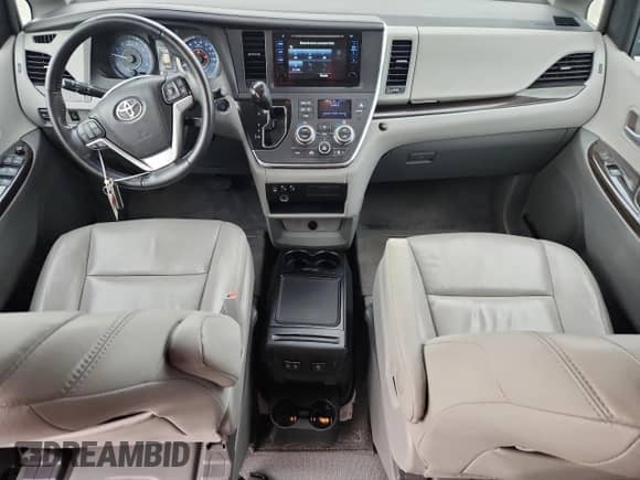 2015 Toyota Sienna XLE with VIN 5TDYK3DC6FS576944, listed as a Copart auction lot 86149425 with 57,182 mi miles and Salvage title. Bid and sale history available at DreamBid. Image 8.