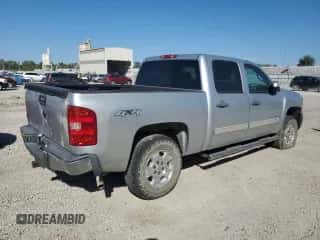 2012 Chevrolet Silverado 1500 LT z VIN 1GCPKSE72CF134911, wystawiony jako Copart lot #86149925 z przebiegiem 142 800 mil mil oraz Szkoda całkowita • Salvage title. Historia ofert i sprzedaży dostępna na DreamBid. Obrazek 3.