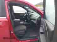 2023 Chevrolet Traverse LT Cloth с VIN 1GNEVGKWXPJ307365, выставлен на аукционе IAAI как лот 43414636 с пробегом 31 850 миль миль и . История ставок и продаж доступна на DreamBid. Изображение 5.