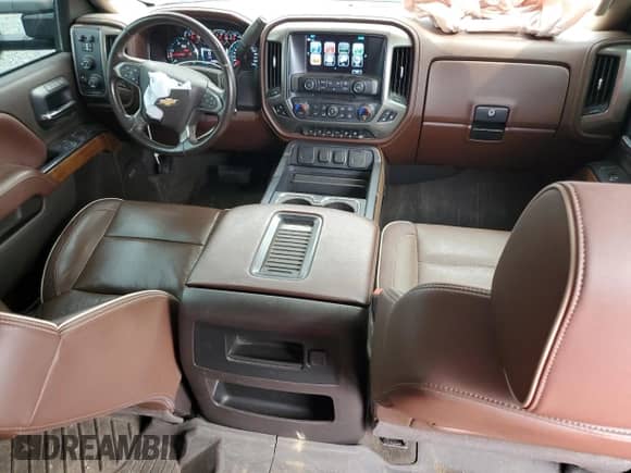 2017 Chevrolet Silverado 3500HD High Country с VIN 1GC4K1EY7HF227968, выставлен на аукционе Copart как лот 66371875 с пробегом 120 265 миль миль и Списание • Salvage title. История ставок и продаж доступна на DreamBid. Изображение 8.