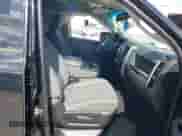 2014 Ram 1500 Express z VIN 1C6RR6FT9ES198064, wystawiony jako IAAI lot #42473916 z przebiegiem 180 137 mil mil oraz . Historia ofert i sprzedaży dostępna na DreamBid. Obrazek 5.