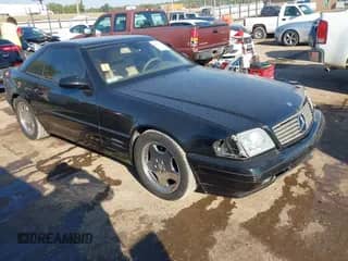 2000 Mercedes-Benz SL 500 with VIN WDBFA68F8YF193752, listed as a IAAI auction lot 43436328 with 60,500 mi miles and . Bid and sale history available at DreamBid. Image 1.