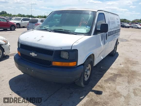 2005 Chevrolet Express Cargo с VIN 1GCFG15XX51243320, выставлен на аукционе IAAI как лот 42840112 с пробегом 345 101 миль миль и . История ставок и продаж доступна на DreamBid. Изображение 2.