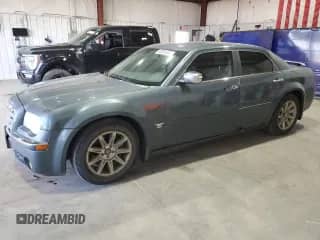 2005 Chrysler 300 C with VIN 2C3AA63HX5H608038, listed as a Copart auction lot 60085345 with 178,246 mi miles and Clean title. Bid and sale history available at DreamBid. Image 1.