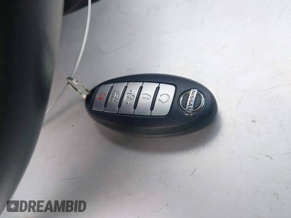 2016 Nissan Pathfinder S z VIN 5N1AR2MN5GC648384, wystawiony jako IAAI lot #41925960 z przebiegiem 93 198 mil mil oraz . Historia ofert i sprzedaży dostępna na DreamBid. Obrazek 11.