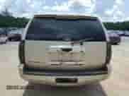 2008 Chevrolet Suburban LTZ with VIN 1GNFC16J38R129579, listed as a Copart auction lot 62200415 with 265,399 mi miles and Salvage title. Bid and sale history available at DreamBid. Image 6.
