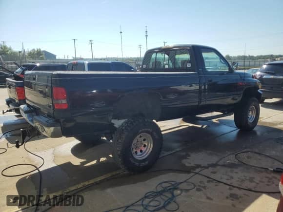 1995 Dodge 1500 с VIN 1B7HF16Z7SS374562, выставлен на аукционе Copart как лот 69308455 с пробегом 248 266 миль миль и Списание • Salvage title. История ставок и продаж доступна на DreamBid. Изображение 3.