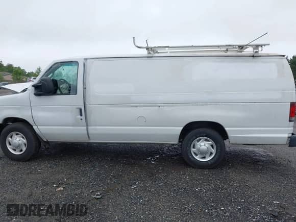 2008 Ford Econoline Cargo Commercial с VIN 1FTSS34L88DB44828, выставлен на аукционе IAAI как лот 42468260 с пробегом Не указан миль и . История ставок и продаж доступна на DreamBid. Изображение 14.