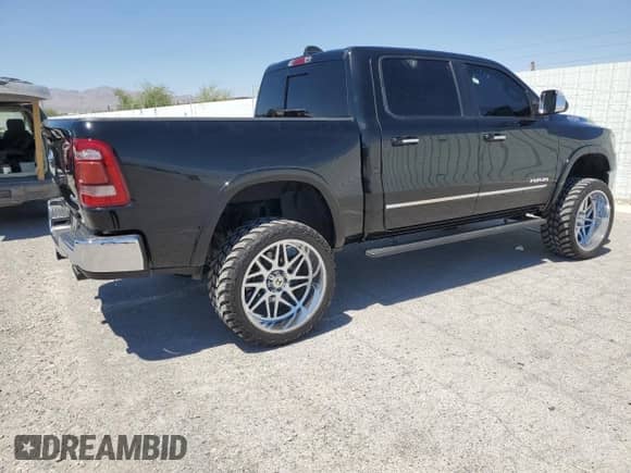 2019 Ram 1500 Laramie z VIN 1C6SRFJT0KN517855, wystawiony jako Copart lot #60310435 z przebiegiem 75 739 mil mil oraz Szkoda całkowita • Salvage title. Historia ofert i sprzedaży dostępna na DreamBid. Obrazek 3.