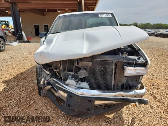 1998 Chevrolet Silverado 1500 z VIN 1GCEC19R3WR111344, wystawiony jako Copart lot #70771365 z przebiegiem 215 634 mil mil oraz Szkoda całkowita • Salvage title. Historia ofert i sprzedaży dostępna na DreamBid. Obrazek 5.