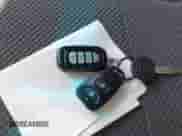 2007 Hyundai Tucson SE z VIN KM8JN72D37U585721, wystawiony jako IAAI lot #42912007 z przebiegiem 130 116 mil mil oraz . Historia ofert i sprzedaży dostępna na DreamBid. Obrazek 11.