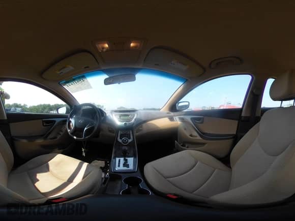 2012 Hyundai Elantra GLS с VIN KMHDH4AEXCU433538, выставлен на аукционе IAAI как лот 42941644 с пробегом 68 831 миль миль и . История ставок и продаж доступна на DreamBid. Изображение 20.