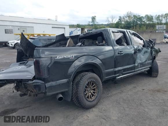 2016 Ford F-150 XLT z VIN 1FTFW1EF8GFB86812, wystawiony jako IAAI lot #43384302 z przebiegiem 132 744 mil mil oraz . Historia ofert i sprzedaży dostępna na DreamBid. Obrazek 4.