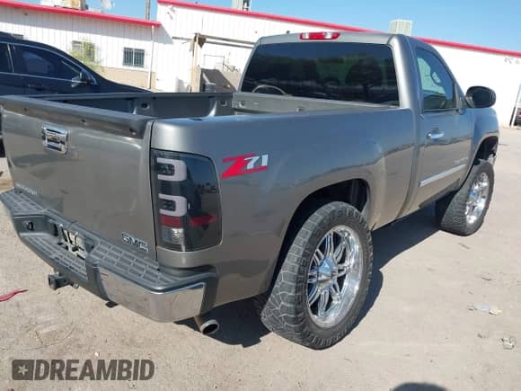 2008 GMC Sierra 1500 Work Truck с VIN 1GTEC14J28Z282364, выставлен на аукционе IAAI как лот 42010184 с пробегом 193 372 миль миль и . История ставок и продаж доступна на DreamBid. Изображение 4.