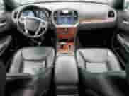 2014 Chrysler 300 z VIN 2C3CCARG2EH276603, wystawiony jako Copart lot #85109795 z przebiegiem 175 225 mil mil oraz Szkoda całkowita • Salvage title. Historia ofert i sprzedaży dostępna na DreamBid. Obrazek 8.