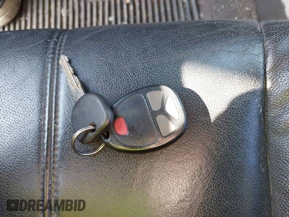2010 GMC Sierra 1500 SLT с VIN 1GTSKWE35AZ194594, выставлен на аукционе IAAI как лот 42572901 с пробегом 250 992 миль миль и . История ставок и продаж доступна на DreamBid. Изображение 11.