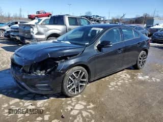 2018 Volvo S60 Dynamic с VIN YV140MTL8J2460585, выставлен на аукционе Copart как лот 46281405 с пробегом 46 525 миль миль и Списание • Salvage title. История ставок и продаж доступна на DreamBid. Изображение 1.
