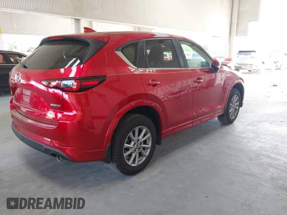 2024 Mazda CX-5 S Preferred z VIN JM3KFBCM8R0385569, wystawiony jako IAAI lot #42883633 z przebiegiem 9 613 mil mil oraz . Historia ofert i sprzedaży dostępna na DreamBid. Obrazek 4.