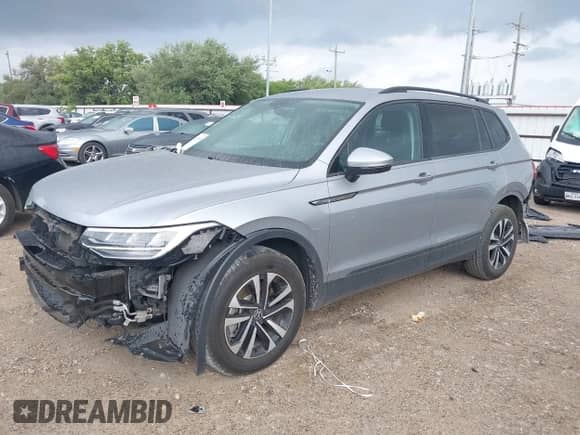 2023 Volkswagen Tiguan S с VIN 3VVRB7AX4PM015440, выставлен на аукционе IAAI как лот 42132705 с пробегом 37 482 миль миль и . История ставок и продаж доступна на DreamBid. Изображение 2.