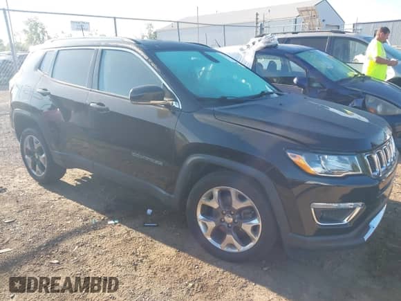 2019 Jeep Compass Limited with VIN 3C4NJDCBXKT679305, listed as a IAAI auction lot 43059390 with 59,547 mi miles and . Bid and sale history available at DreamBid. Image 1.