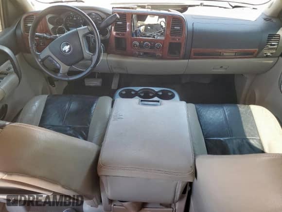 2007 Chevrolet Silverado 1500 Work Truck с VIN 2GCEC13C971694906, выставлен на аукционе Copart как лот 67628575 с пробегом 149 724 миль миль и Списание • Salvage title. История ставок и продаж доступна на DreamBid. Изображение 8.