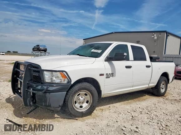 2019 Ram 1500 Tradesman z VIN 1C6RR7ST4KS645164, wystawiony jako Copart lot #84464545 z przebiegiem 113 940 mil mil oraz Czysty tytuł • Clean title. Historia ofert i sprzedaży dostępna na DreamBid. Obrazek 1.