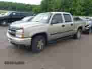 2006 Chevrolet Silverado 1500 LT3 with VIN 2GCEK13T561173229, listed as a IAAI auction lot 42351131 with 312,889 mi miles and . Bid and sale history available at DreamBid. Image 17.