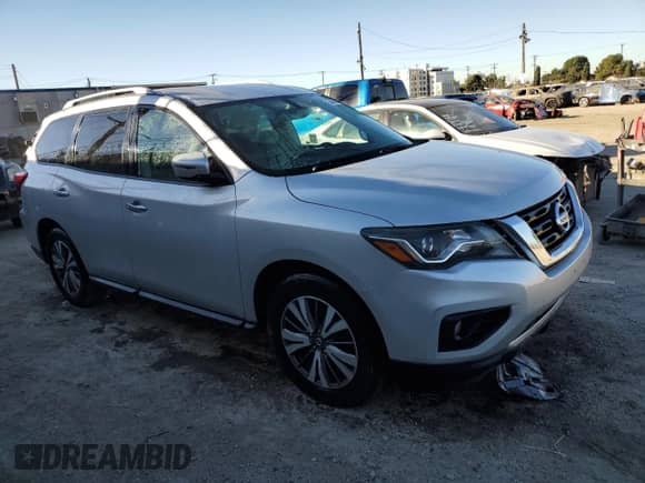 2017 Nissan Pathfinder SL z VIN 5N1DR2MN7HC664049, wystawiony jako Copart lot #85409865 z przebiegiem 141 830 mil mil oraz Czysty tytuł • Clean title. Historia ofert i sprzedaży dostępna na DreamBid. Obrazek 4.