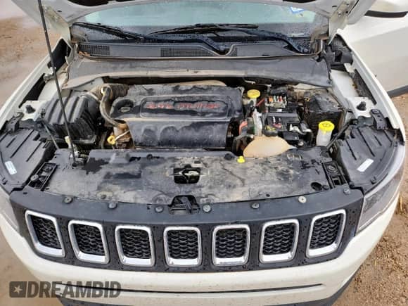 2018 Jeep Compass Latitude z VIN 3C4NJCBB9JT108608, wystawiony jako Copart lot #62002645 z przebiegiem 116 450 mil mil oraz Czysty tytuł • Clean title. Historia ofert i sprzedaży dostępna na DreamBid. Obrazek 12.