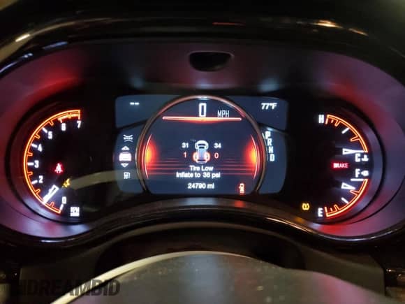 2023 Dodge Durango Pursuit z VIN 1C4SDJFT4PC673533, wystawiony jako Copart lot #67371795 z przebiegiem 24 790 mil mil oraz Szkoda całkowita • Salvage title. Historia ofert i sprzedaży dostępna na DreamBid. Obrazek 9.