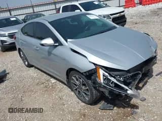 2019 Hyundai Elantra SEL z VIN KMHD84LF4KU864915, wystawiony jako IAAI lot #42264637 z przebiegiem 69 046 mil mil oraz . Historia ofert i sprzedaży dostępna na DreamBid. Obrazek 1.