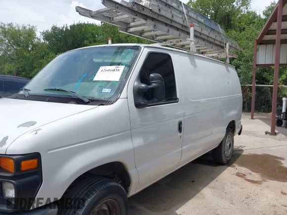 2013 Ford Econoline Cargo Commercial с VIN 1FTSE3EL2DDA43882, выставлен на аукционе IAAI как лот 42606038 с пробегом 232 165 миль миль и . История ставок и продаж доступна на DreamBid. Изображение 13.