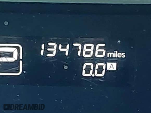 2014 Nissan Pathfinder S z VIN 5N1AR2MM6EC679373, wystawiony jako IAAI lot #43072130 z przebiegiem 134 786 mil mil oraz . Historia ofert i sprzedaży dostępna na DreamBid. Obrazek 12.