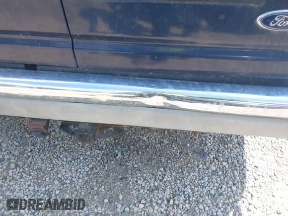 2002 Ford Econoline Cargo Recreational with VIN 1FDRE14W62HB28451, listed as a IAAI auction lot 42984132 with 99,232 mi miles and . Bid and sale history available at DreamBid. Image 15.