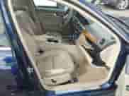 2012 Mercedes-Benz C 250 Sport с VIN WDDGF4HB7CR197331, выставлен на аукционе IAAI как лот 43288259 с пробегом 111 302 миль миль и . История ставок и продаж доступна на DreamBid. Изображение 5.